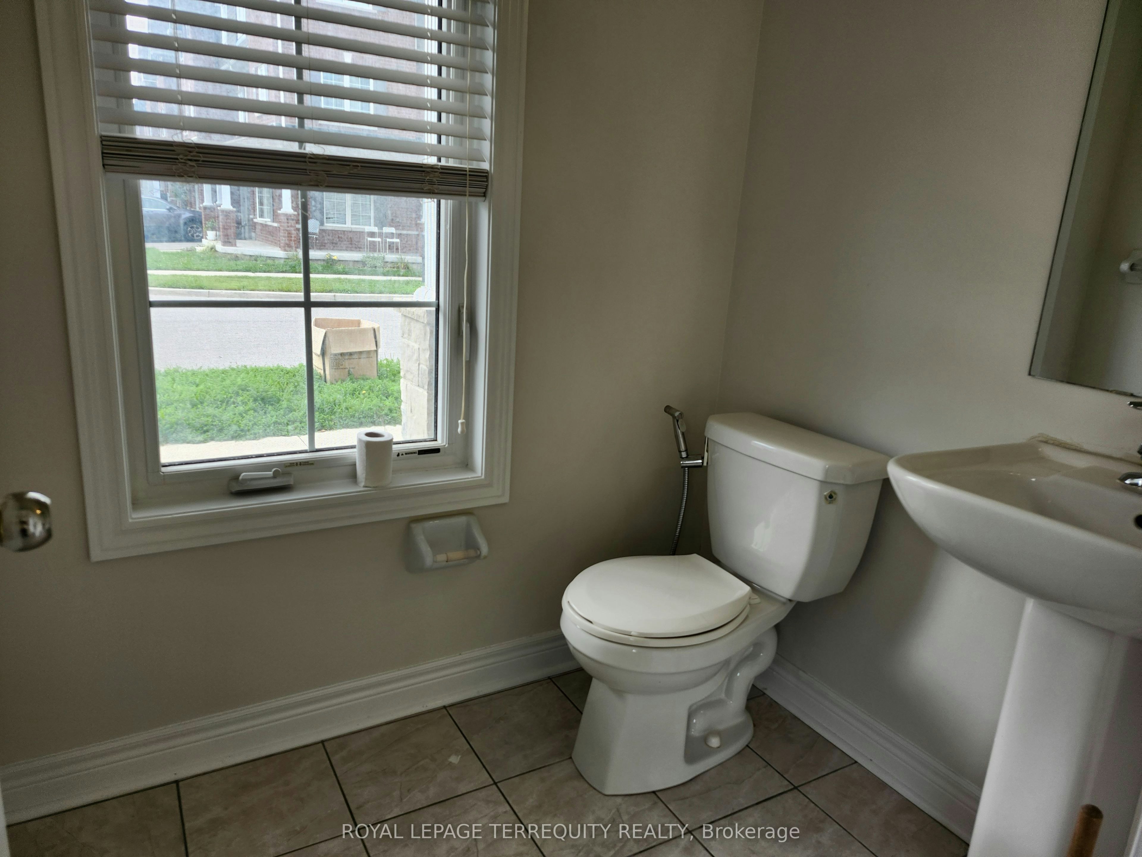 2651 Canadian Street, Pickering, ON, L1X 0C9 - 14