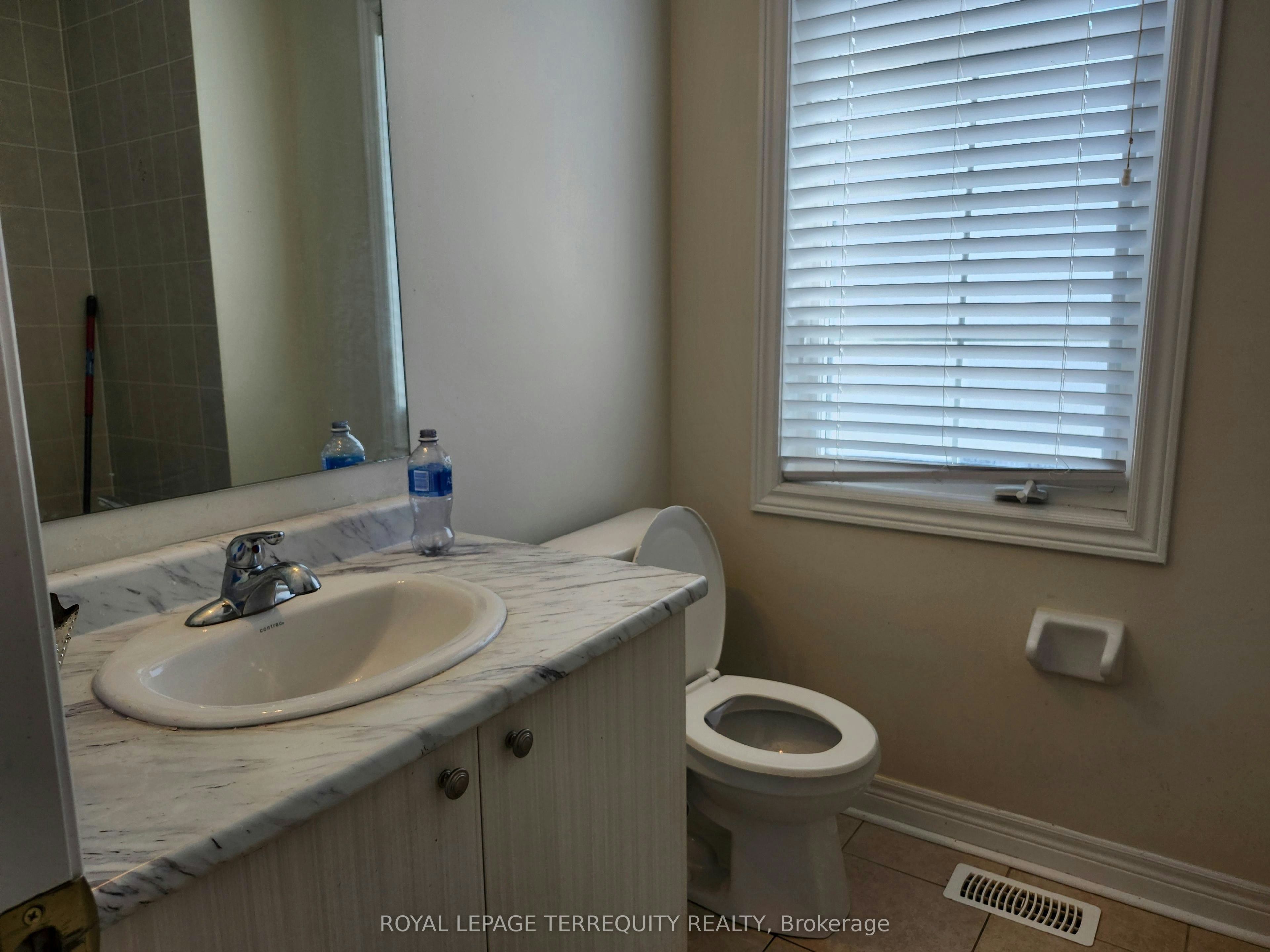 2651 Canadian Street, Pickering, ON, L1X 0C9 - 13
