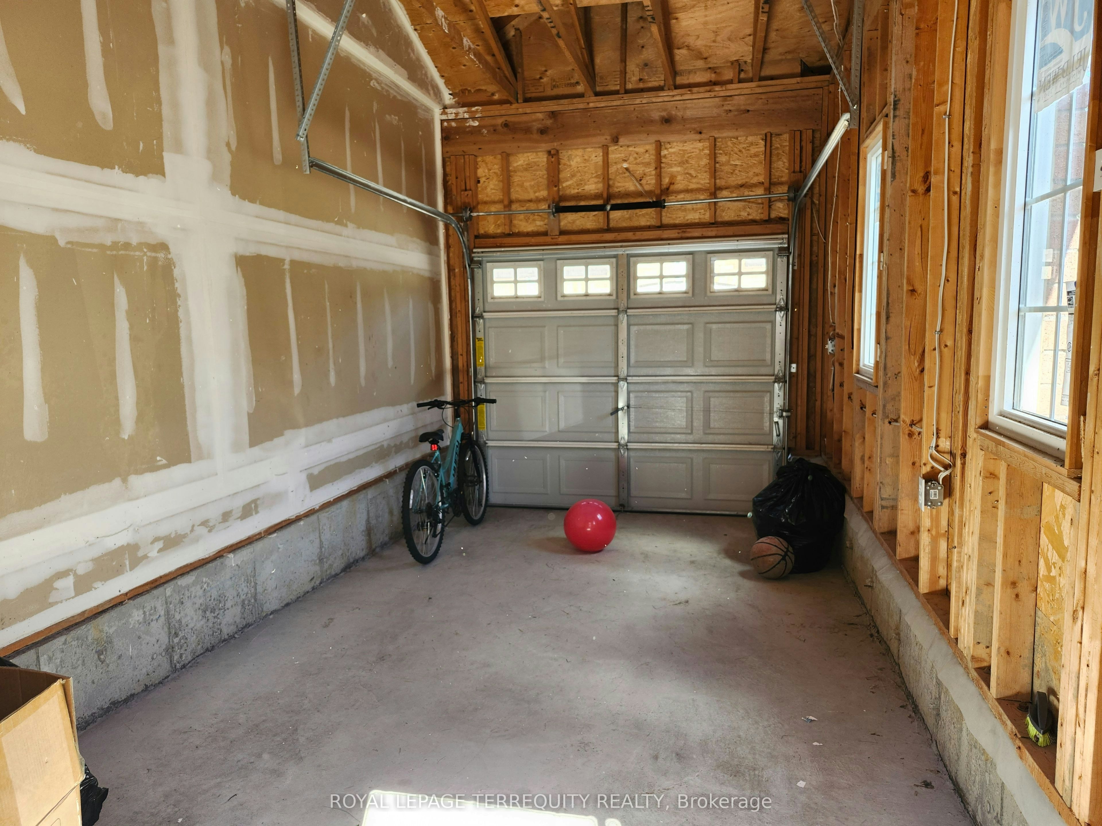 2651 Canadian Street, Pickering, ON, L1X 0C9 - 22