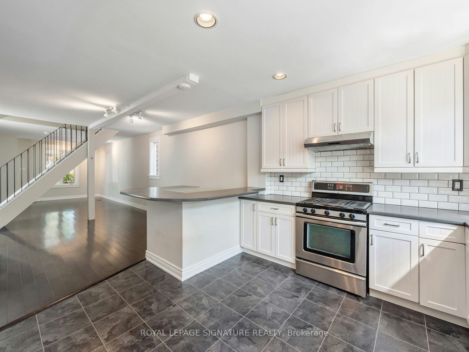 111 Pickering Street, Toronto, ON, M4E 3J5 - 12