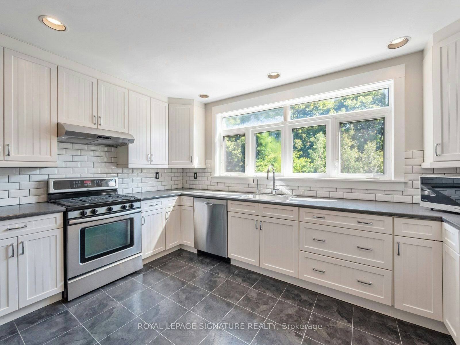111 Pickering Street, Toronto, ON, M4E 3J5 - 10