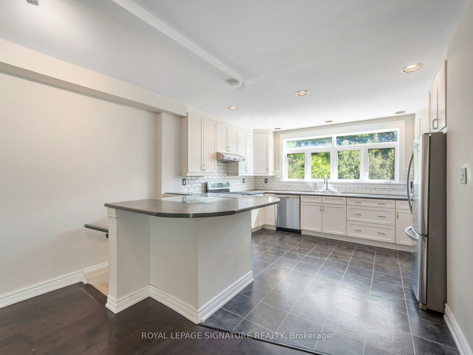 111 Pickering Street, Toronto, ON, M4E 3J5 - 9