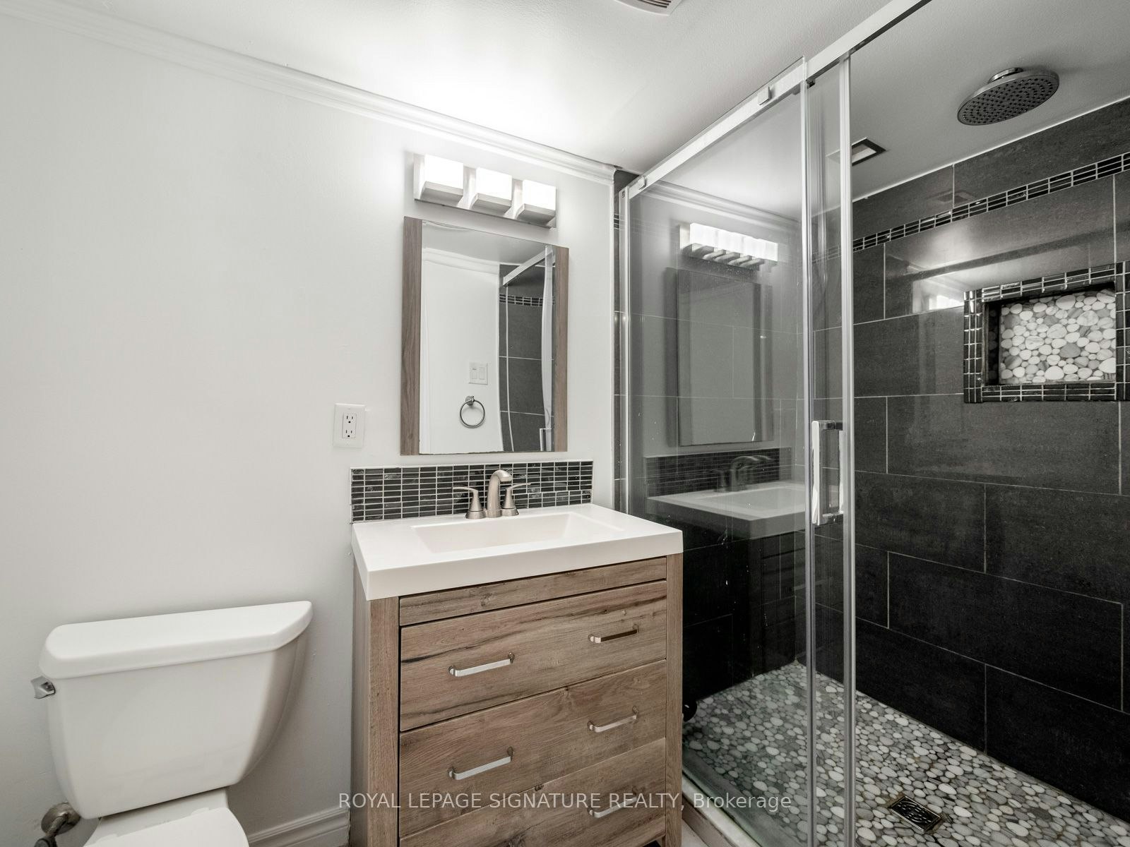 111 Pickering Street, Toronto, ON, M4E 3J5 - 25