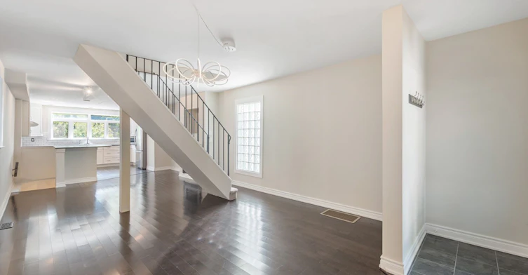 111 Pickering Street, Toronto, ON, M4E 3J5 - 4