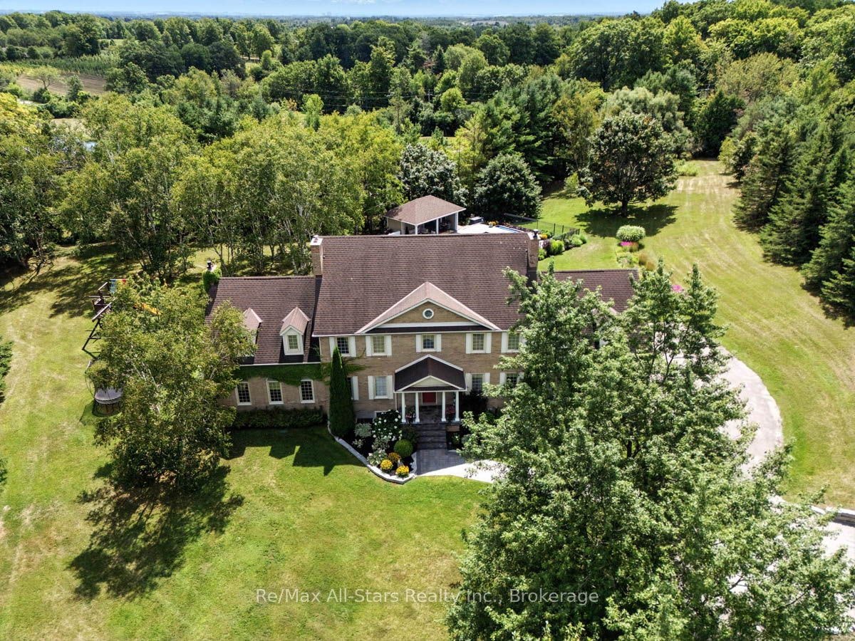 136 Wintergreen Court, Scugog, ON, L9L 2B1
