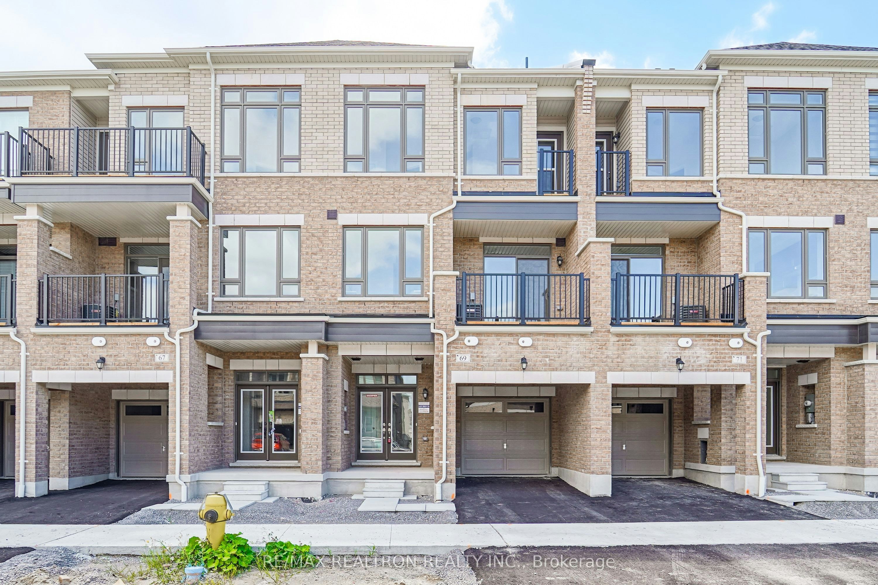 69 Mcgowan Drive, Whitby, ON, L1P 0S2