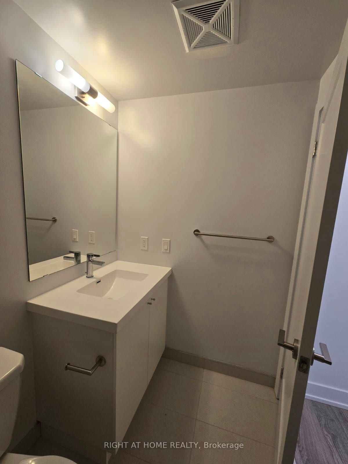 Unit306-2550 Simcoe Street N, Oshawa, ON, L1L 0P8 - 10