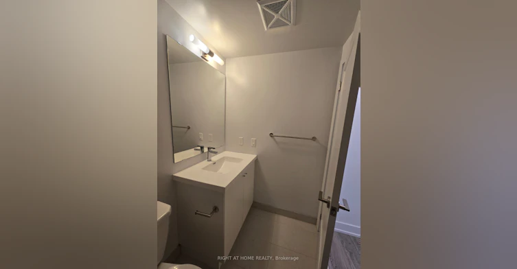 Unit306-2550 Simcoe Street N, Oshawa, ON, L1L 0P8 - 10