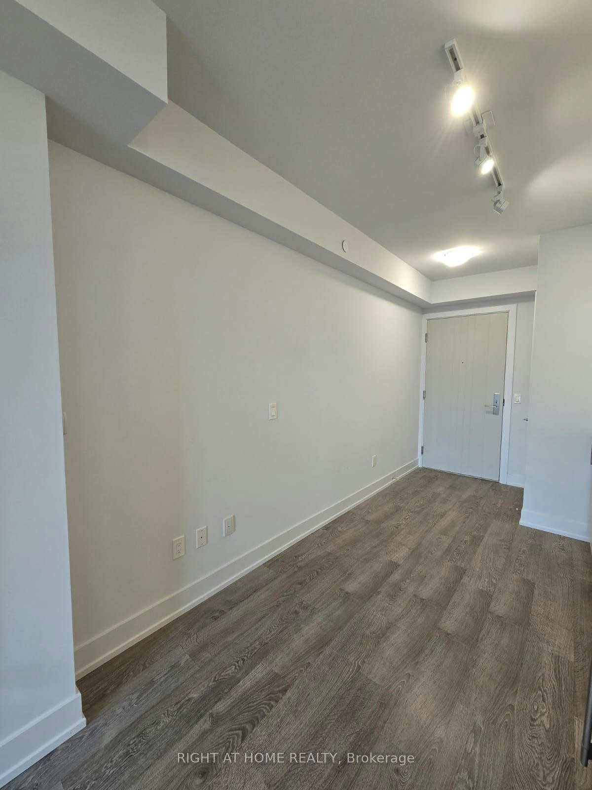 Unit306-2550 Simcoe Street N, Oshawa, ON, L1L 0P8 - 4