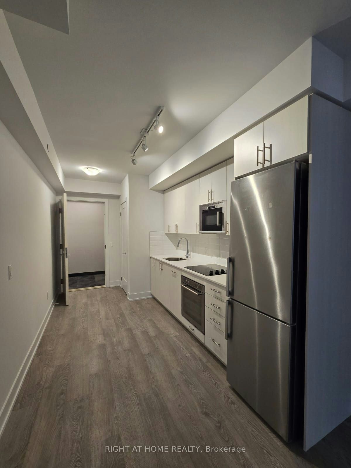 Unit306-2550 Simcoe Street N, Oshawa, ON, L1L 0P8 - 3