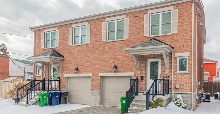 158b Glebemount Avenue, Toronto, ON, M4C 3S7