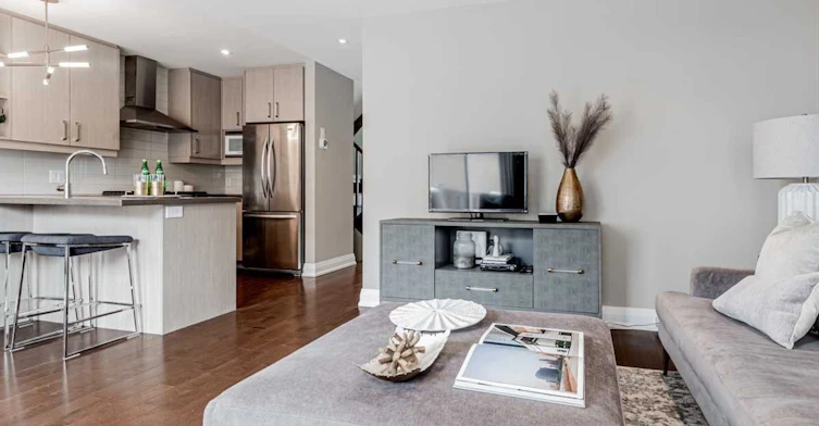 158b Glebemount Avenue, Toronto, ON, M4C 3S7 - 4