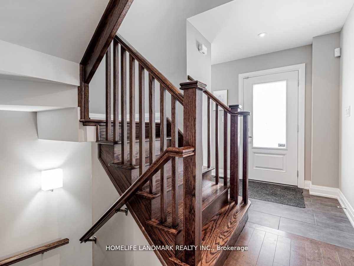 158b Glebemount Avenue, Toronto, ON, M4C 3S7 - 2