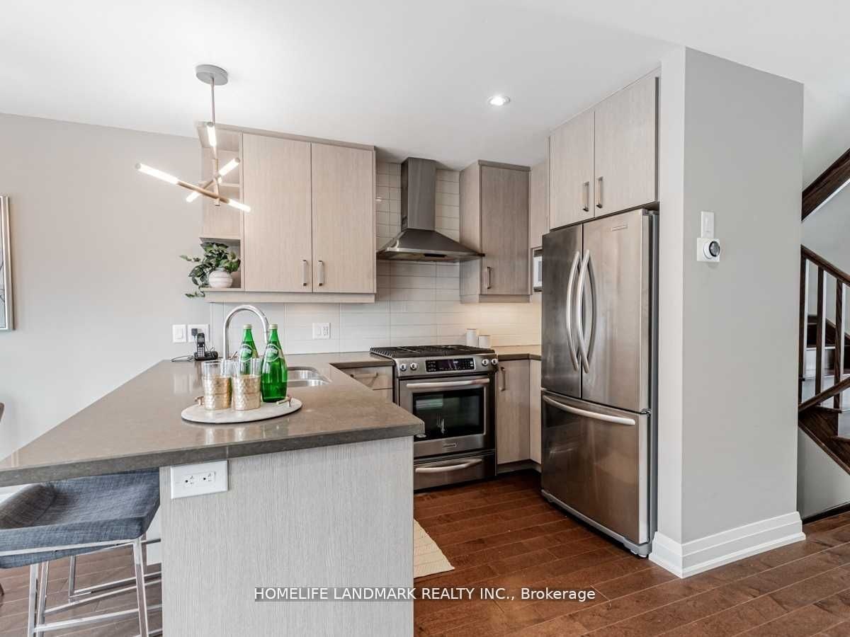 158b Glebemount Avenue, Toronto, ON, M4C 3S7 - 3
