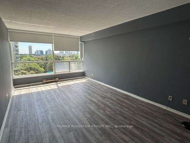 704-4725 Sheppard Avenue, Toronto, ON, M1S 5B3 - 13