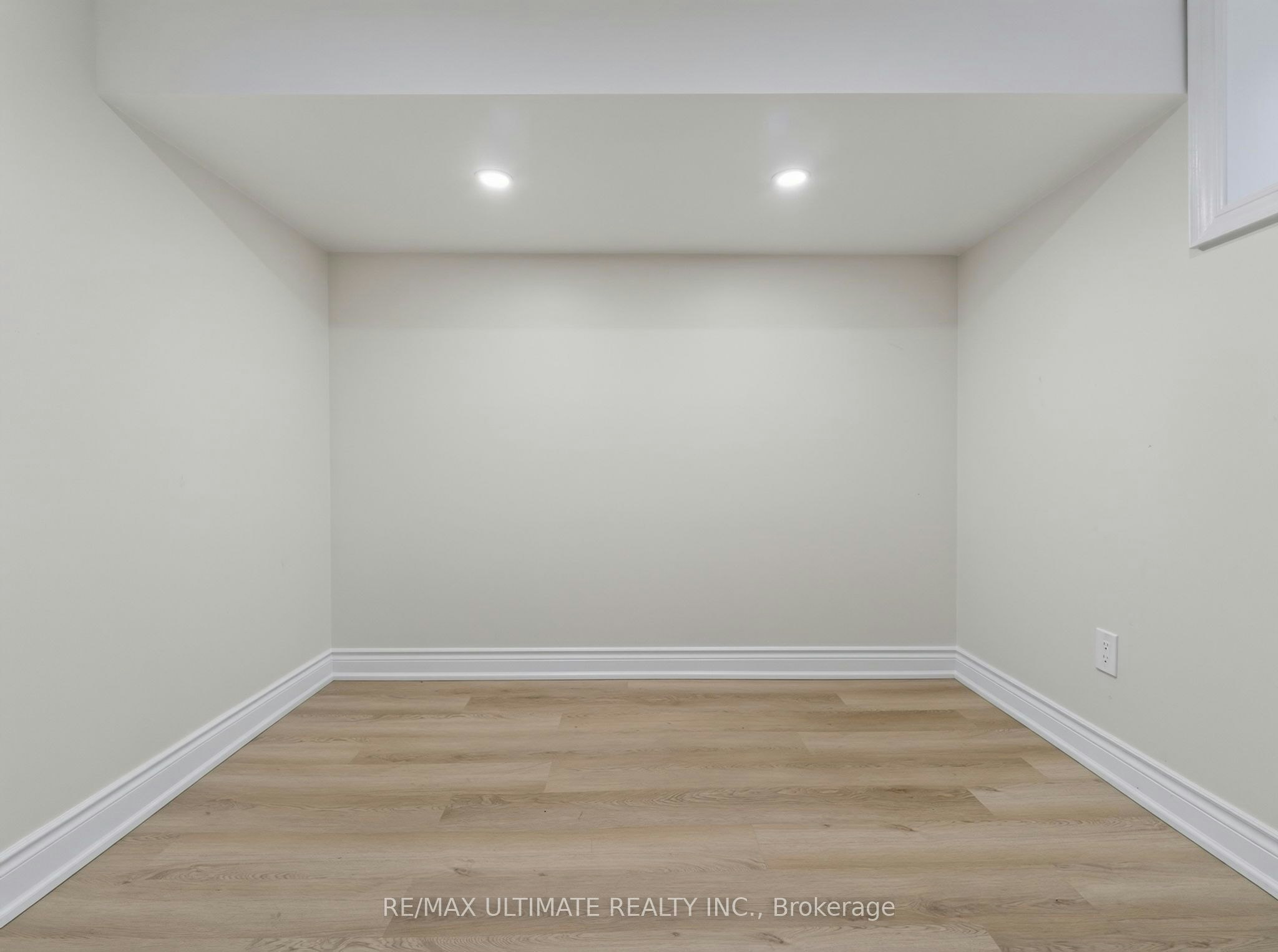 52 Revlis Crescent, Toronto, ON, M1V 1E9 - 20