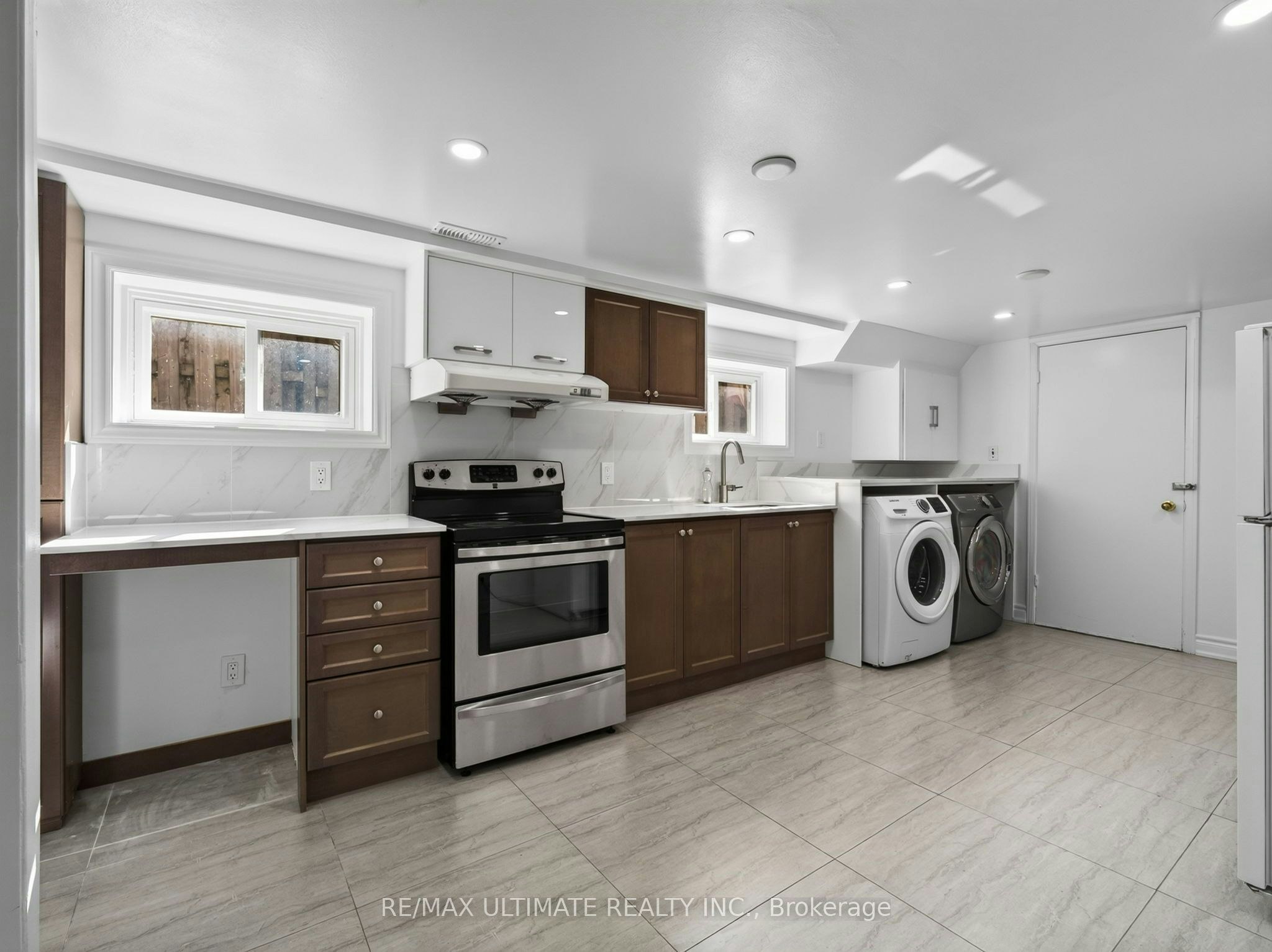 52 Revlis Crescent, Toronto, ON, M1V 1E9 - 7