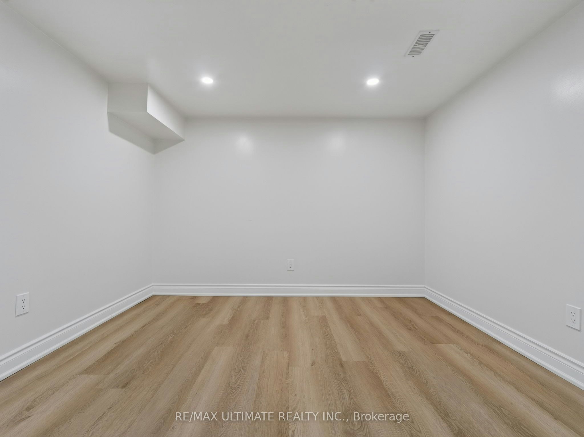 52 Revlis Crescent, Toronto, ON, M1V 1E9 - 14