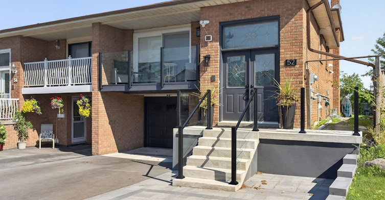 52 Revlis Crescent, Toronto, ON, M1V 1E9