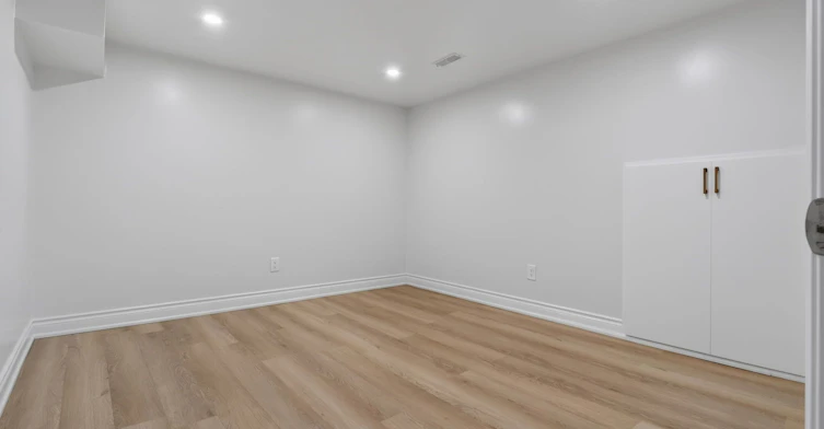 52 Revlis Crescent, Toronto, ON, M1V 1E9 - 13