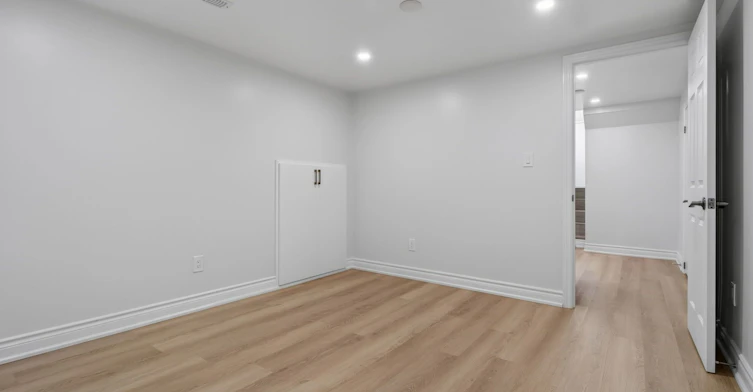52 Revlis Crescent, Toronto, ON, M1V 1E9 - 16