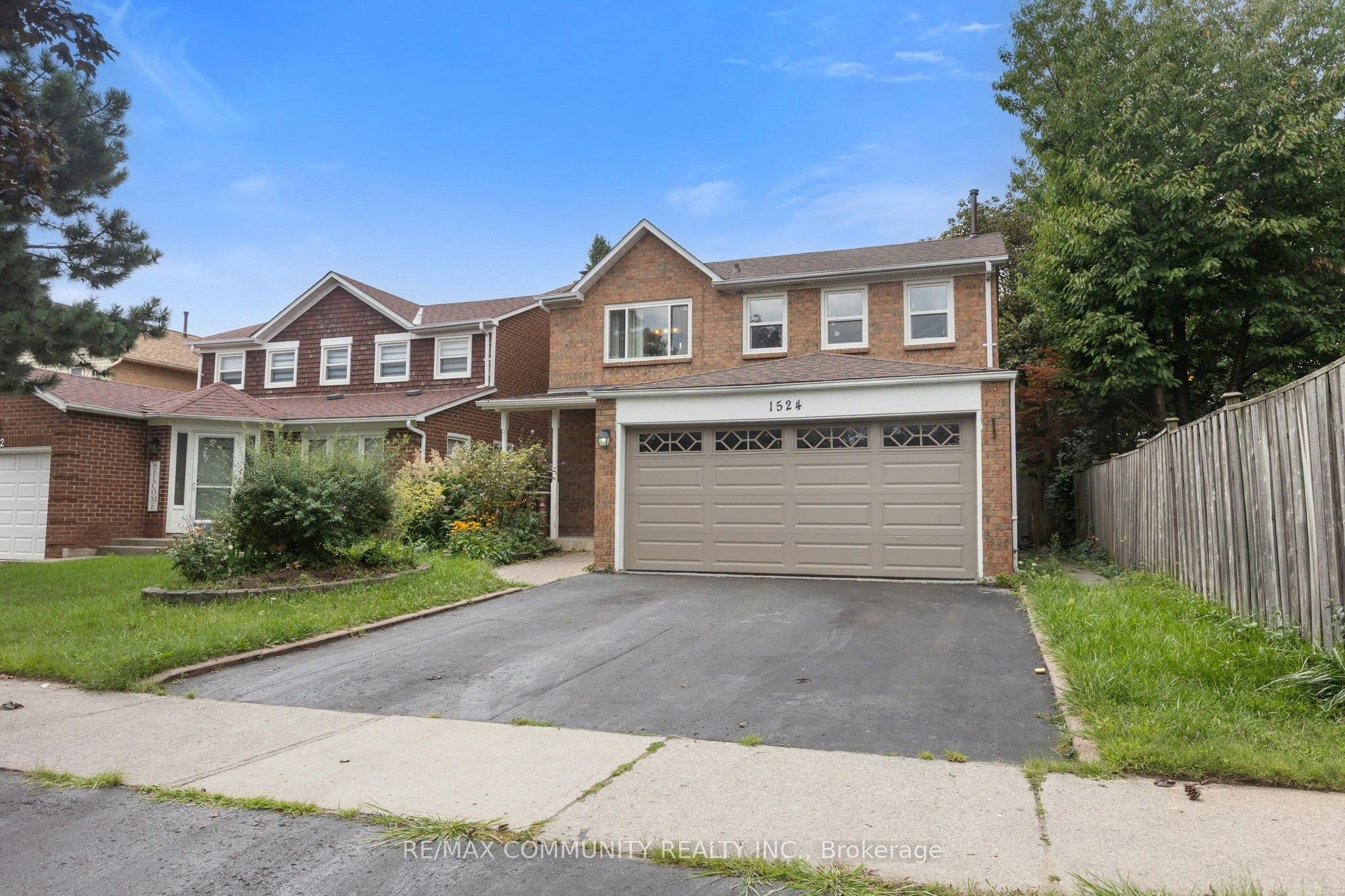 1524 Amberlea Road S, Pickering, ON, L1V 4T7