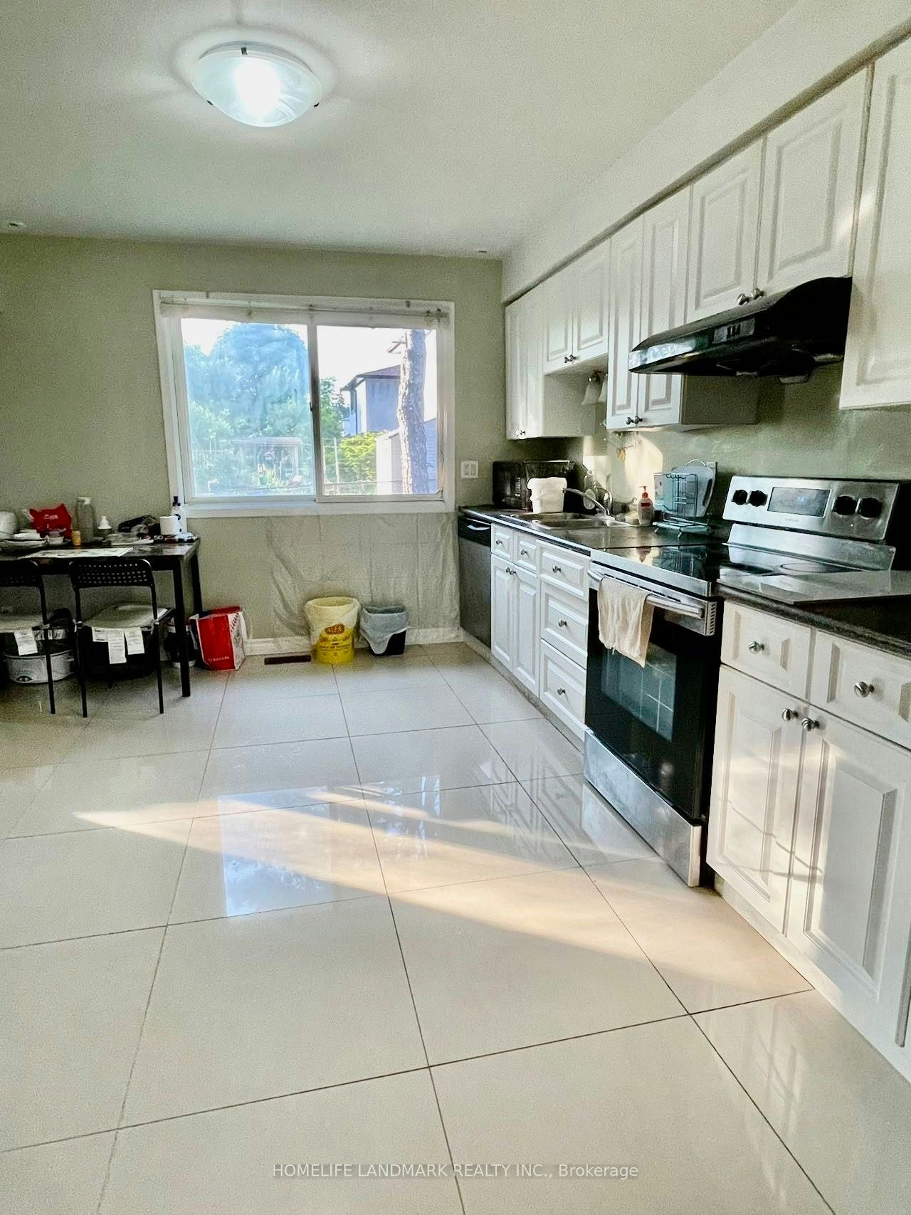 105 Rainier Square, Toronto, ON, M1T 3A1 - 3