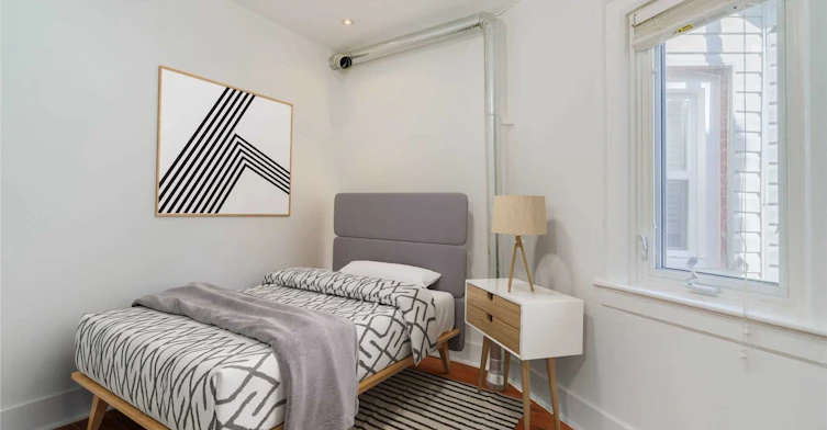 2nd Fl-1001 Kingston Road, Toronto, ON, M4E 1T3 - 5