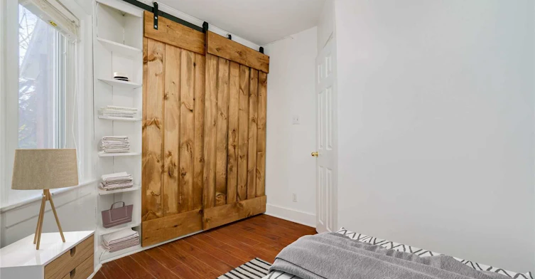 2nd Fl-1001 Kingston Road, Toronto, ON, M4E 1T3 - 6