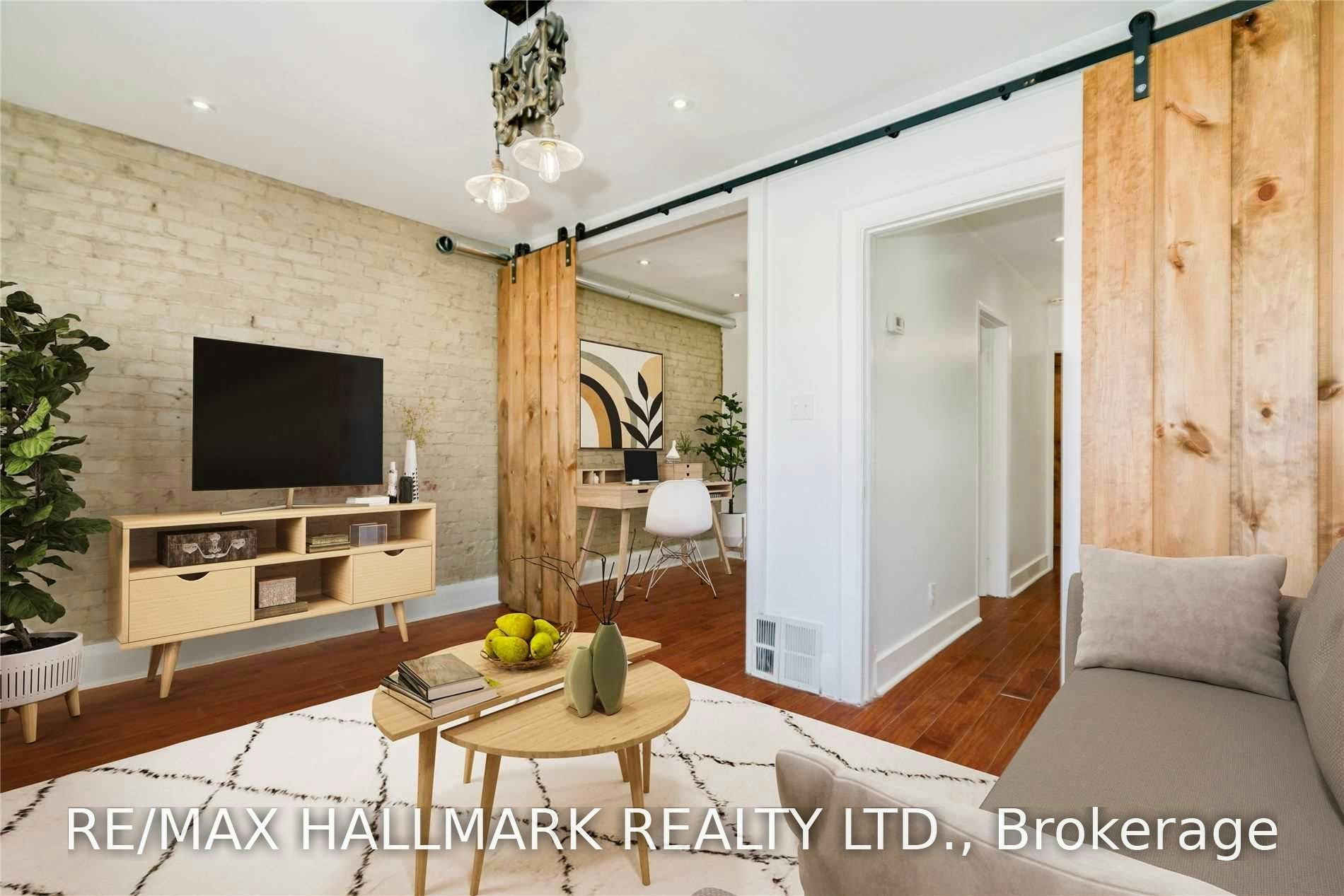 2nd Fl-1001 Kingston Road, Toronto, ON, M4E 1T3 - 2