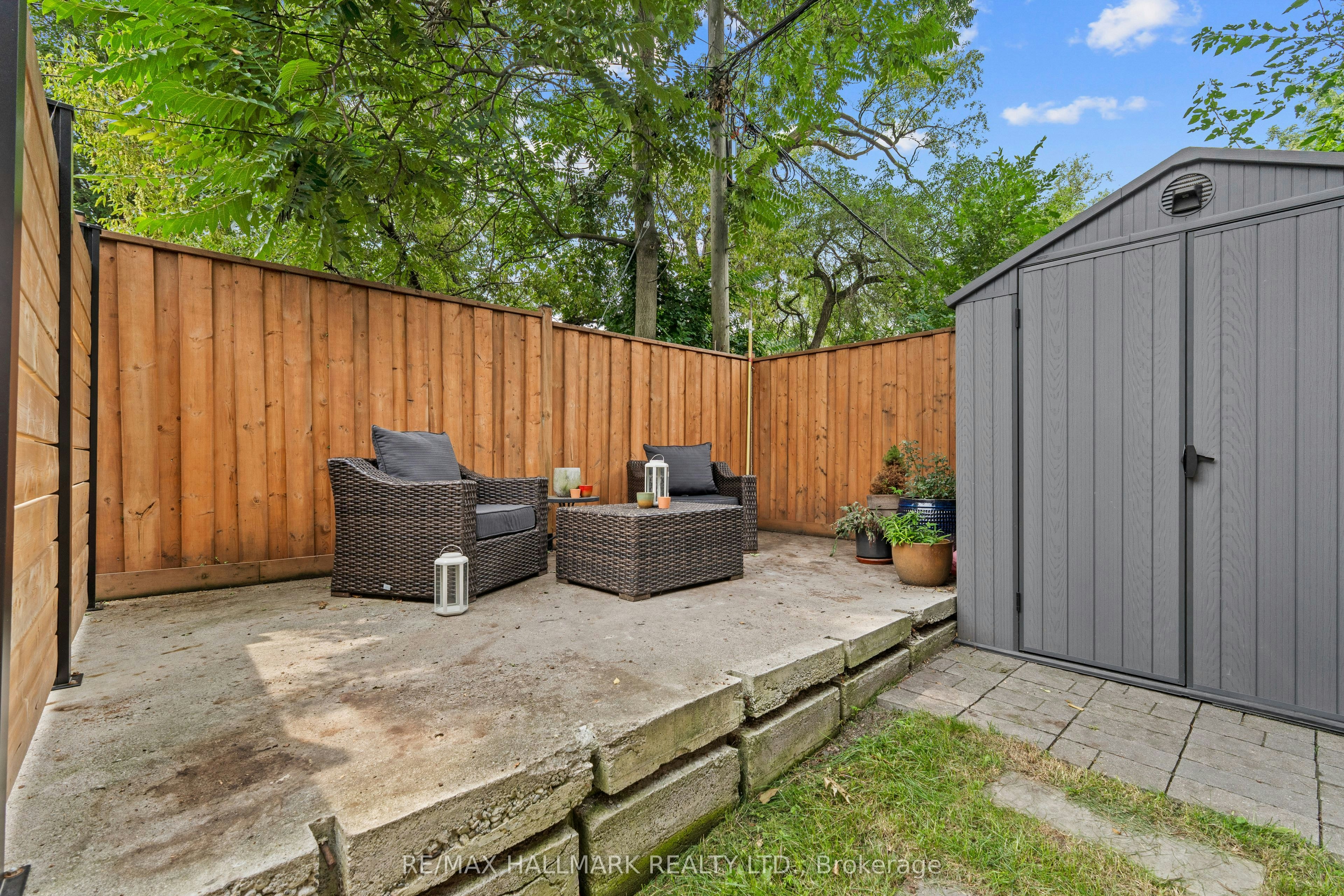 324 Kenilworth Avenue, Toronto, ON, M4L 3S8 - 43