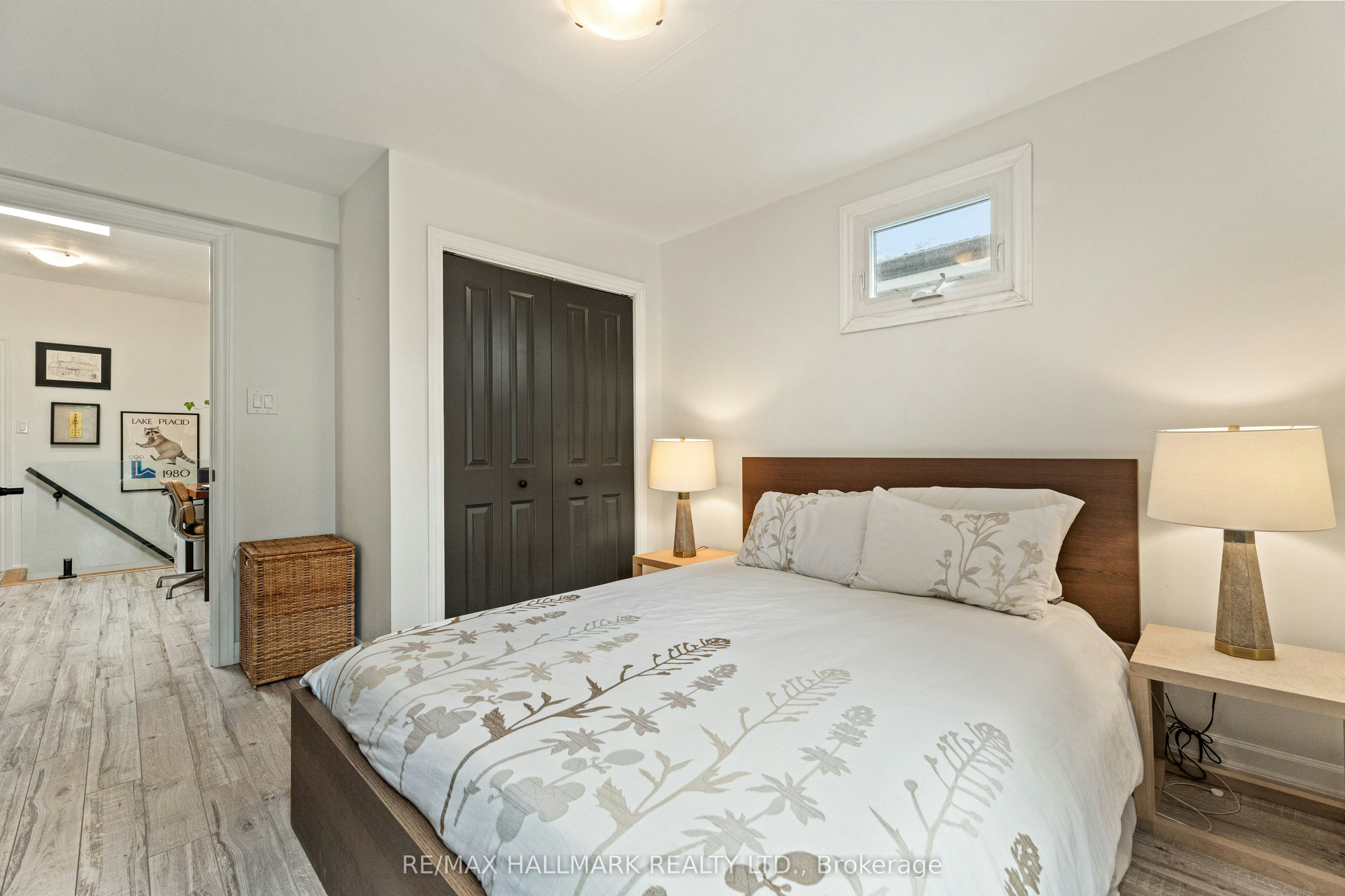 324 Kenilworth Avenue, Toronto, ON, M4L 3S8 - 25