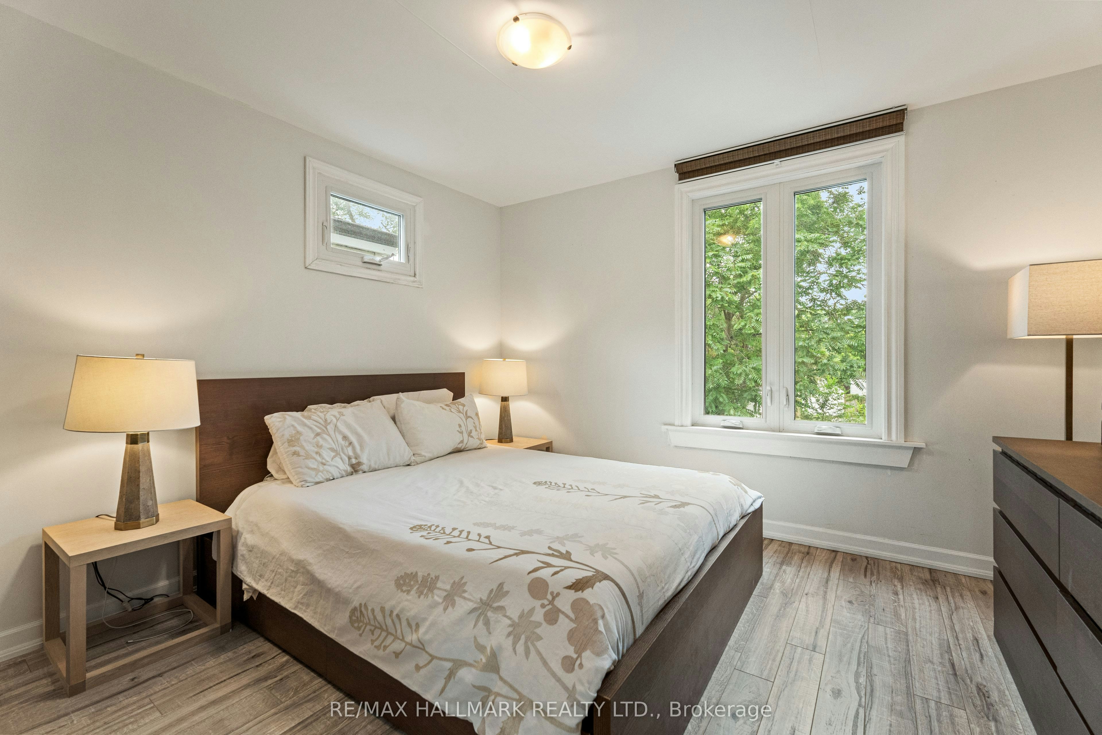 324 Kenilworth Avenue, Toronto, ON, M4L 3S8 - 22