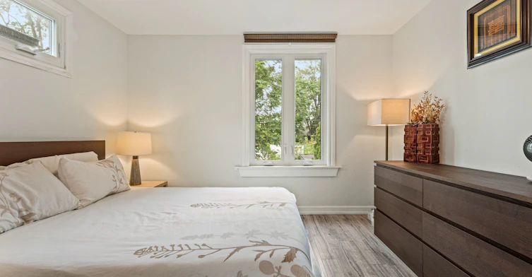 324 Kenilworth Avenue, Toronto, ON, M4L 3S8 - 23