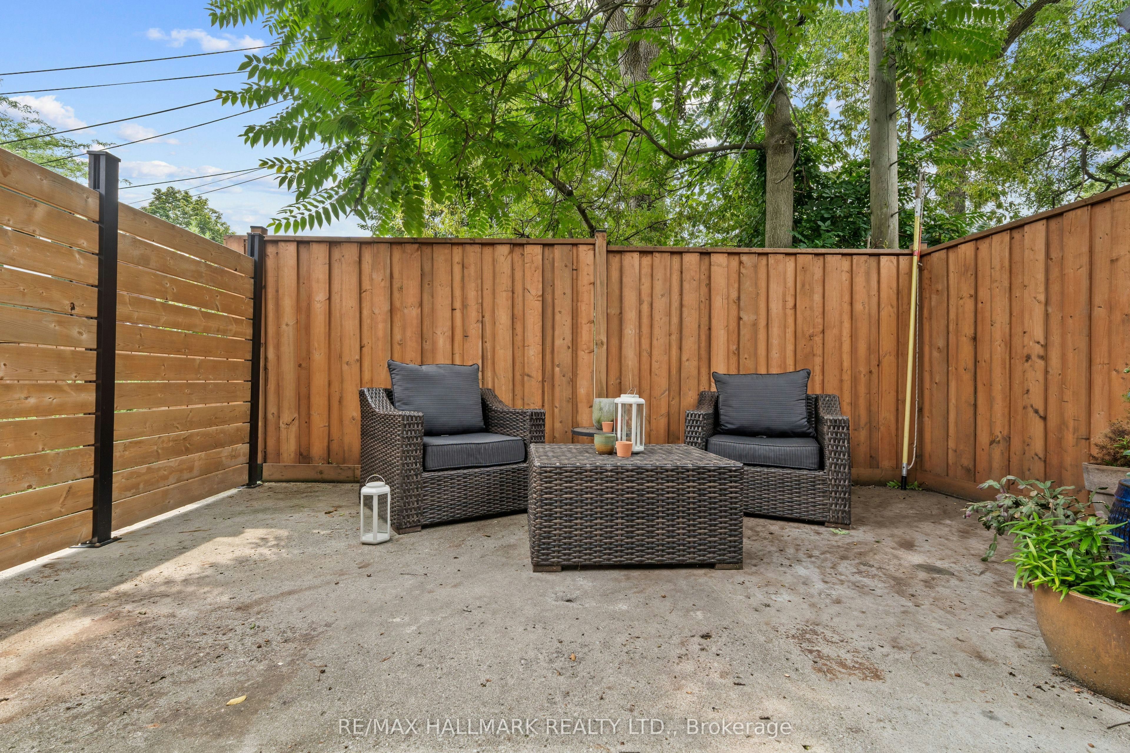 324 Kenilworth Avenue, Toronto, ON, M4L 3S8 - 44