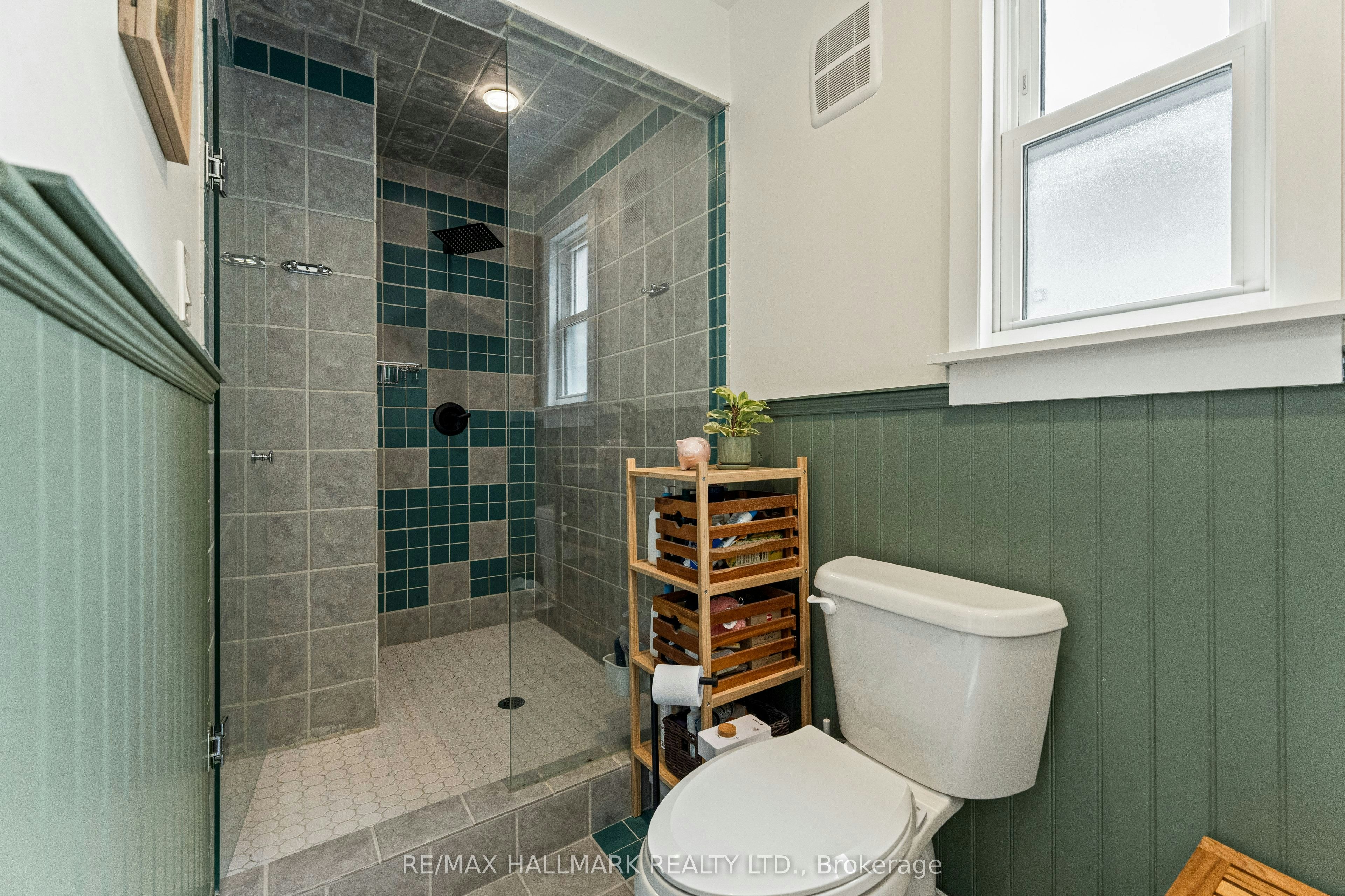 324 Kenilworth Avenue, Toronto, ON, M4L 3S8 - 30