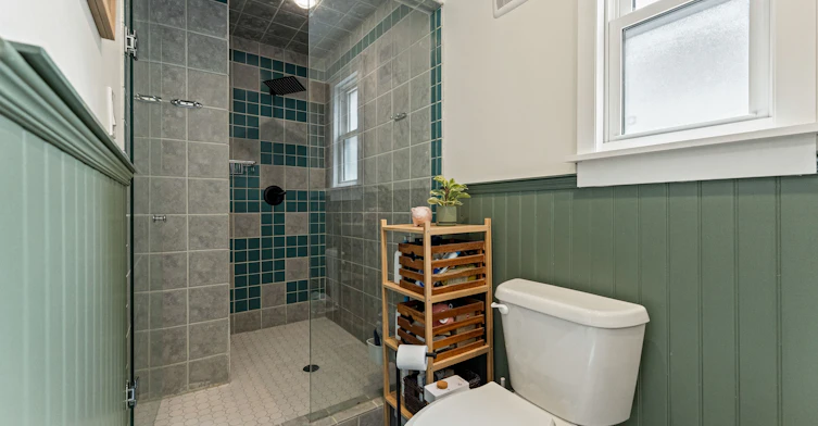 324 Kenilworth Avenue, Toronto, ON, M4L 3S8 - 30