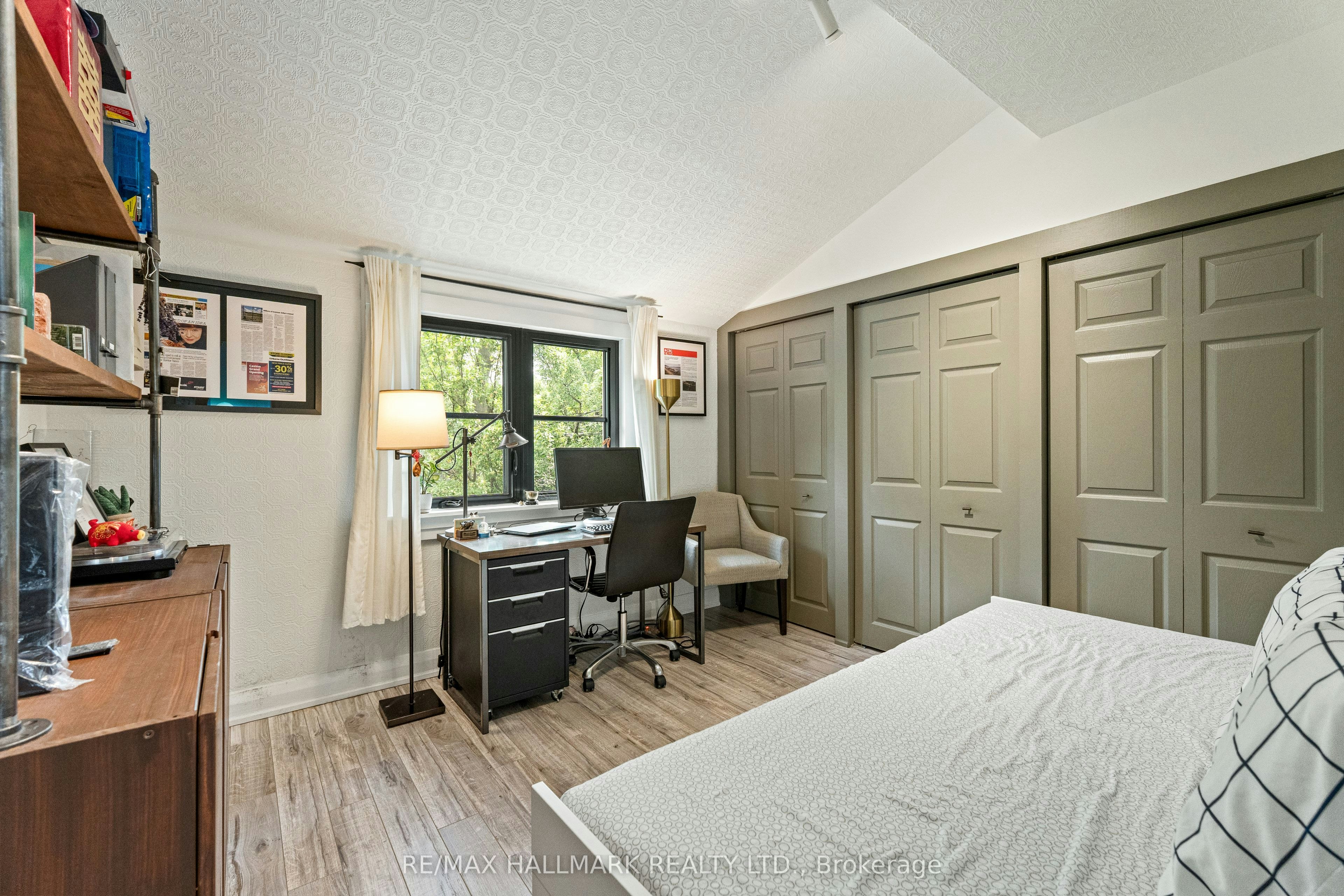 324 Kenilworth Avenue, Toronto, ON, M4L 3S8 - 31