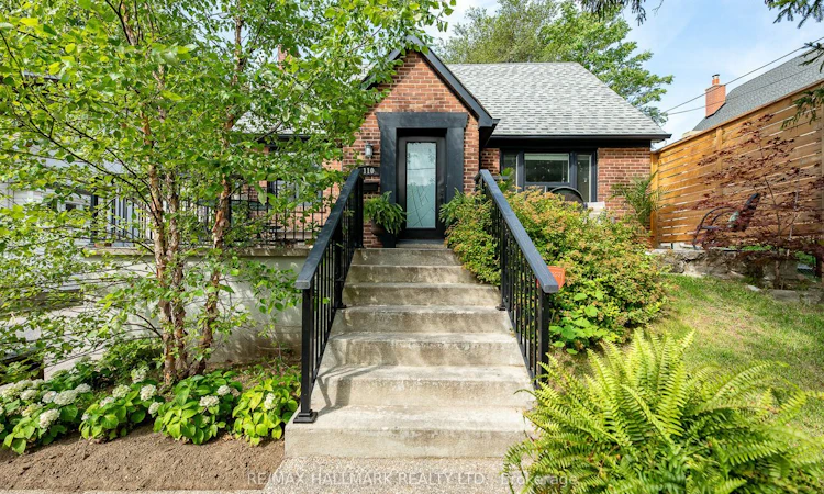 110 Lakeside Avenue