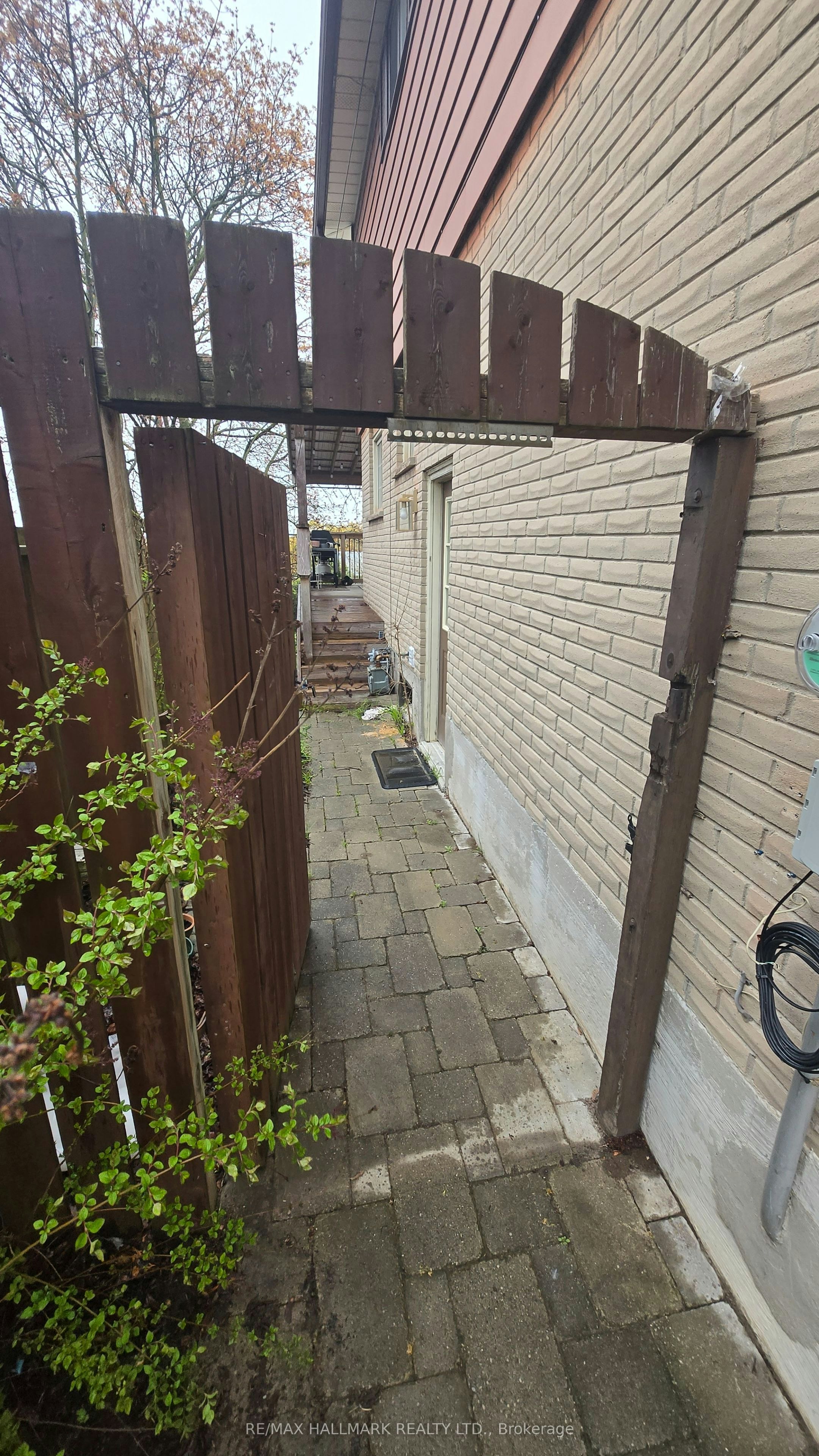 Lower Level-106 Springdale Crescent, Oshawa, ON, L1H 7C1 - 5