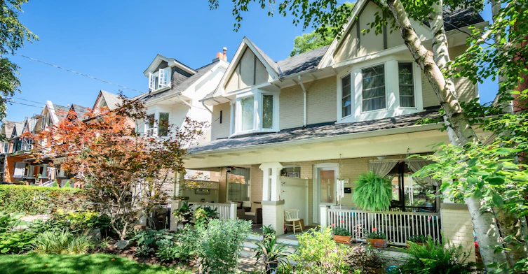 177 Wineva Avenue, Toronto, ON, M4E 2T5 - 39