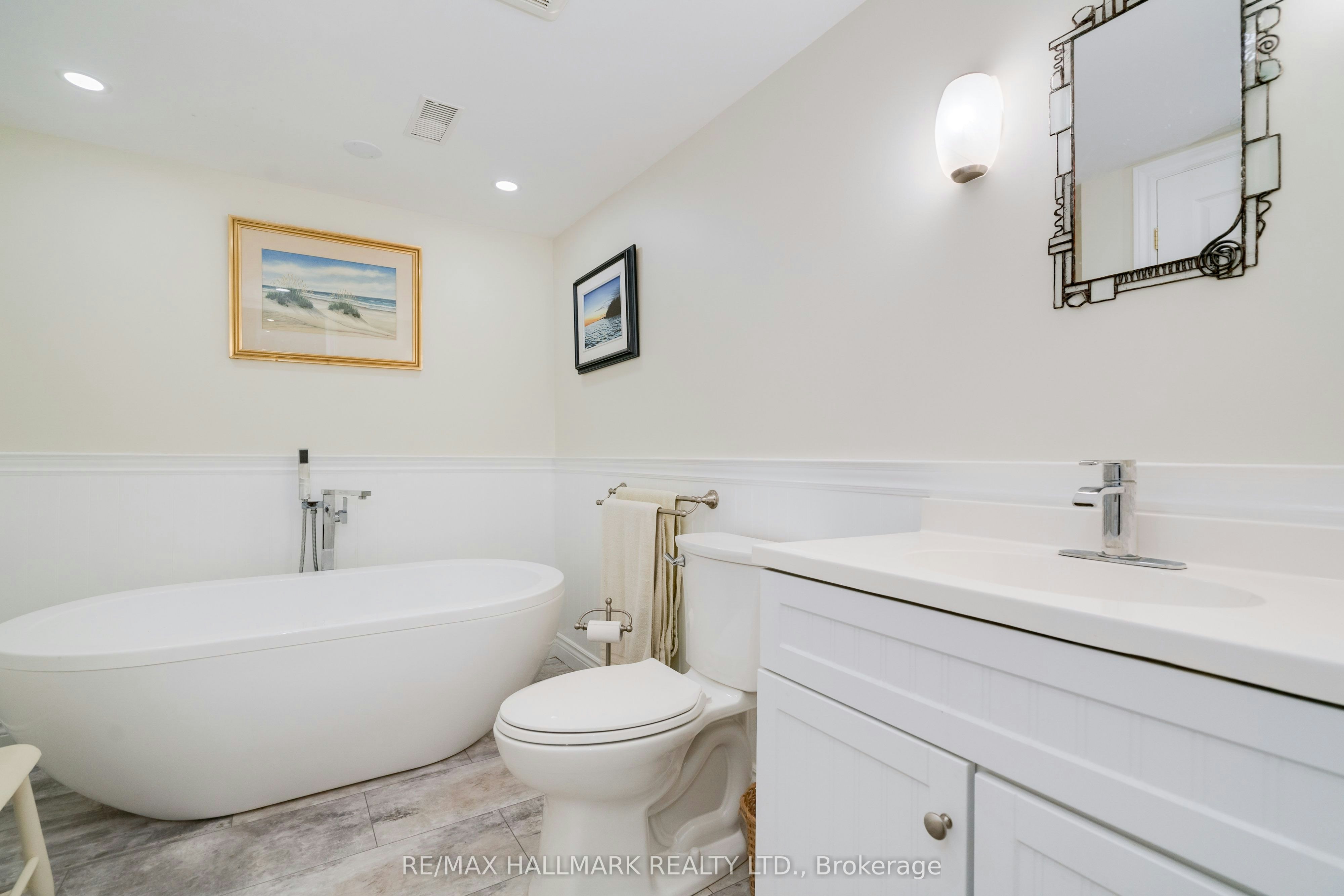 177 Wineva Avenue, Toronto, ON, M4E 2T5 - 27