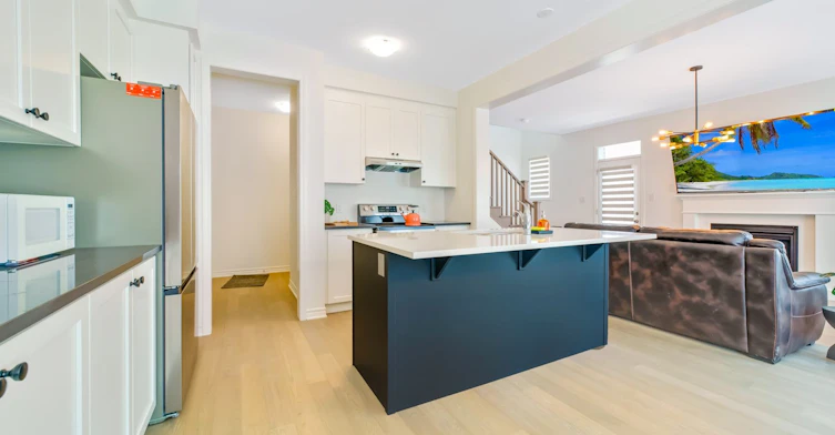 3358 Marchington Square, Pickering, ON, L1X 0N1 - 13