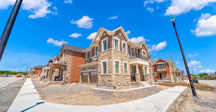 3358 Marchington Square, Pickering, ON, L1X 0N1 - 3