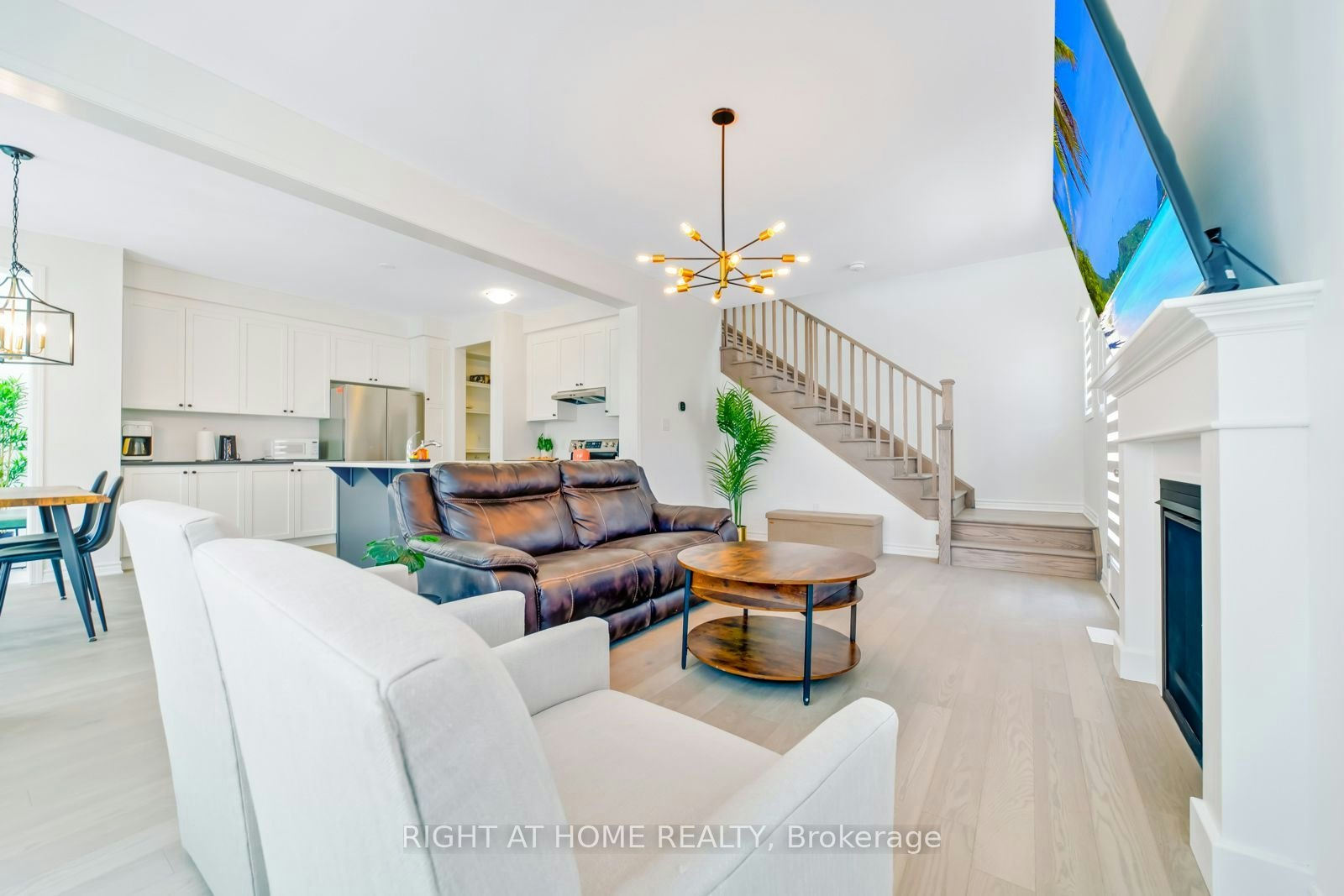 3358 Marchington Square, Pickering, ON, L1X 0N1 - 16