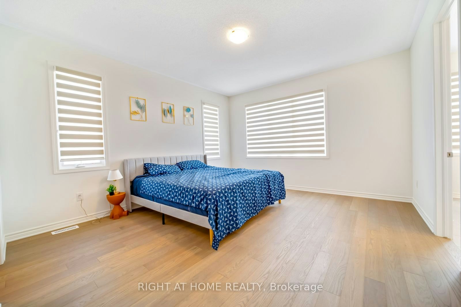 3358 Marchington Square, Pickering, ON, L1X 0N1 - 20
