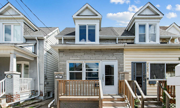 147 Chisholm Avenue