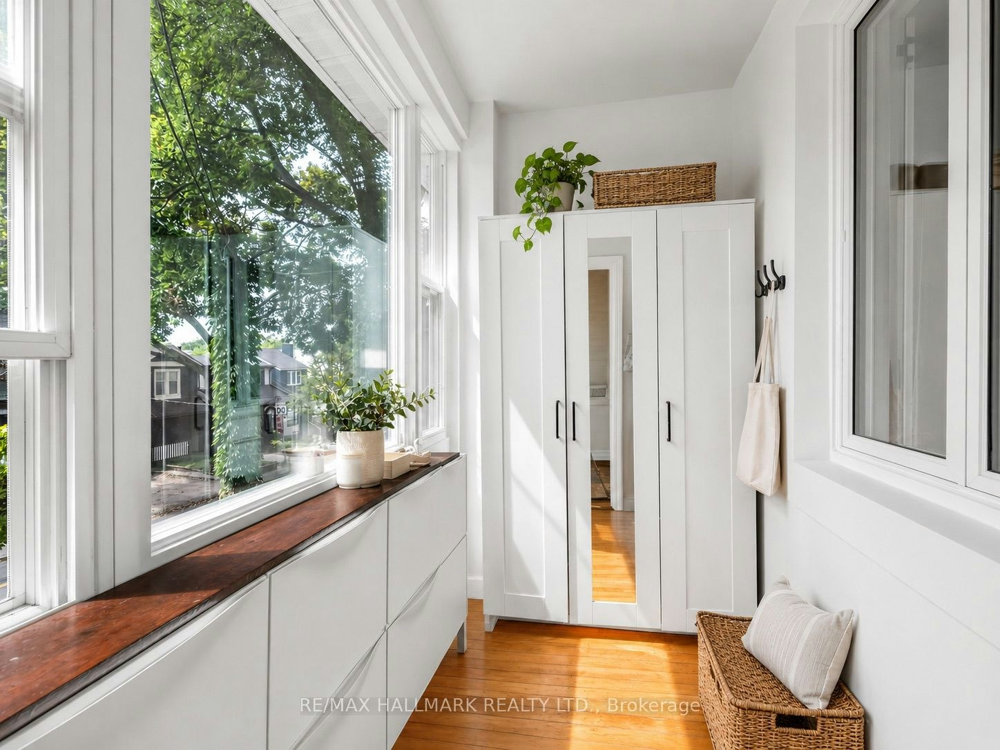 40 Corley Avenue, Toronto, ON, M4E 1T9 - 2