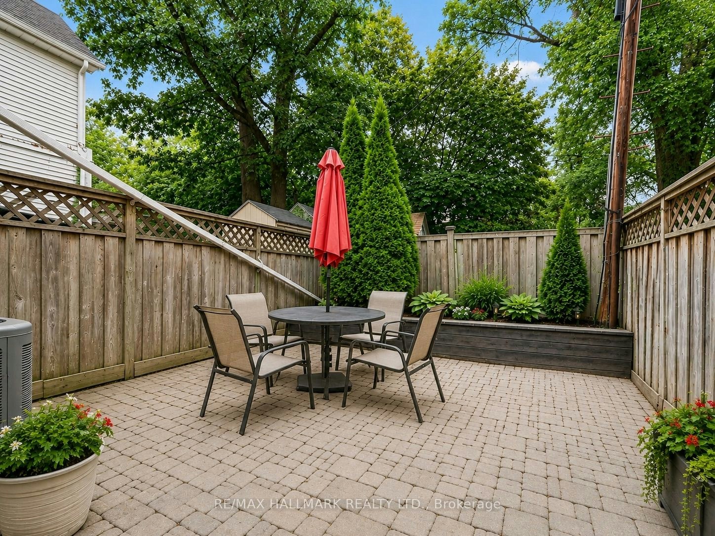40 Corley Avenue, Toronto, ON, M4E 1T9 - 24