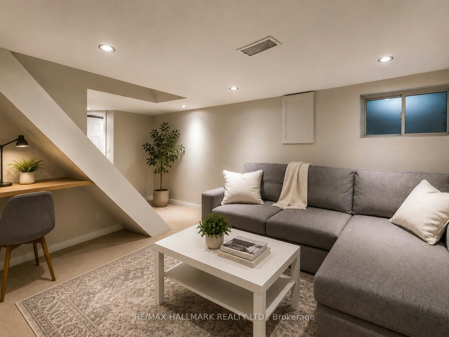 40 Corley Avenue, Toronto, ON, M4E 1T9 - 19
